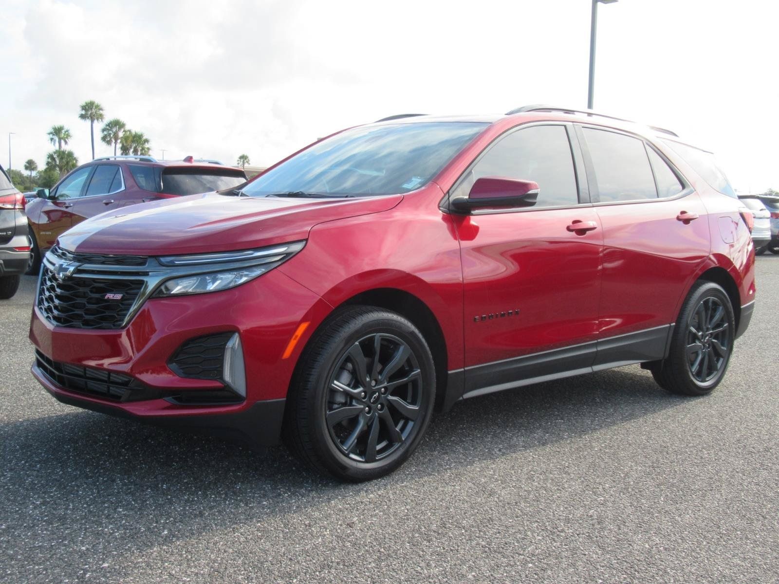 Certified 2023 Chevrolet Equinox RS FWD image 3