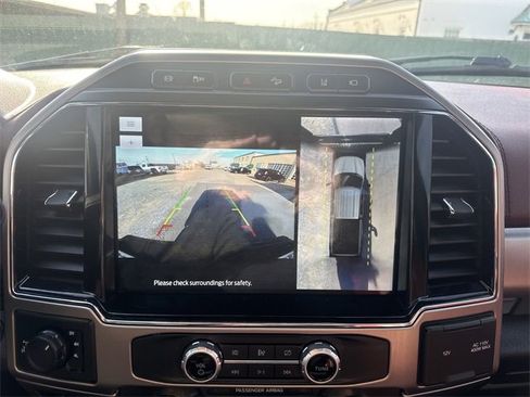 Used 2022 Ford F250 Platinum w/ FX4 Off-Road Package image 17