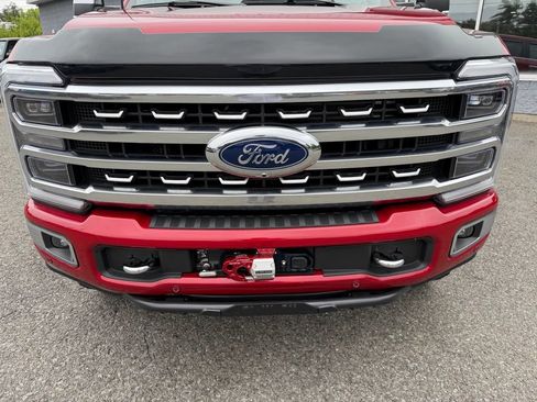 Used 2024 Ford F350 Platinum w/ Tremor Off-Road Package AWD/4WD image 20