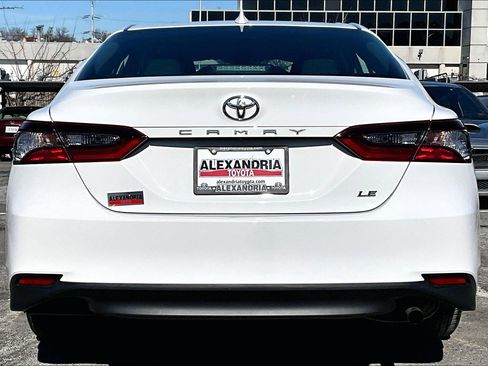 Used 2024 Toyota Camry LE image 4