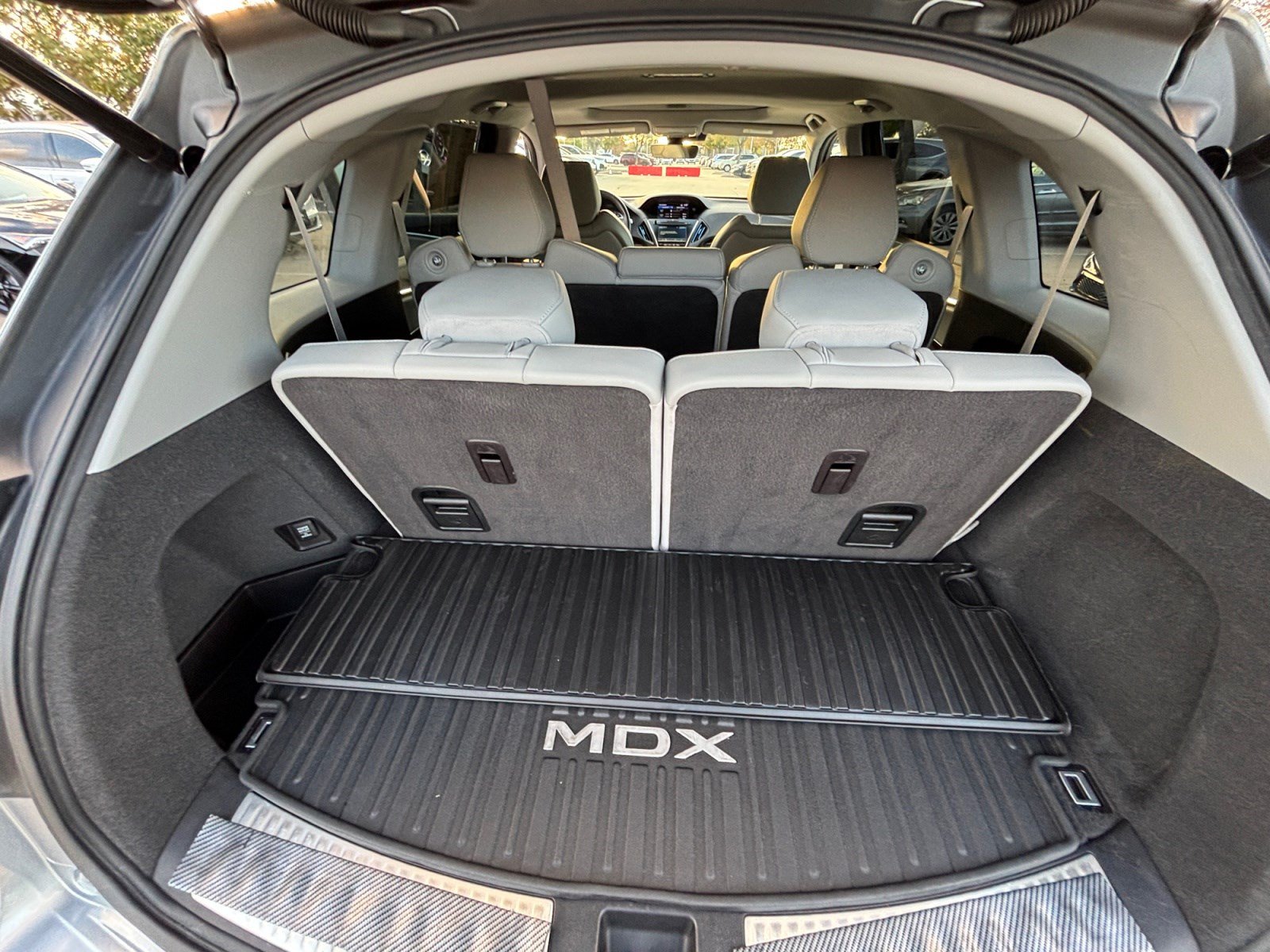 Used 2018 Acura MDX FWD image 35