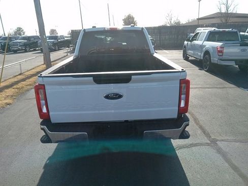 Used 2024 Ford F250 XLT w/ FX4 Off-Road Package image 6