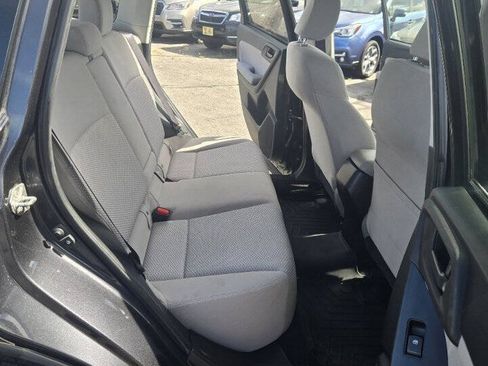 Used 2015 Subaru Forester 2.5i Premium AWD/4WD image 16