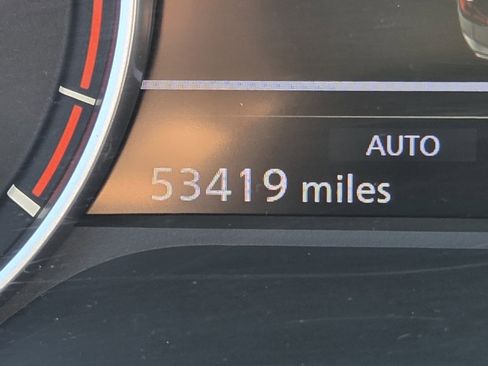 Used 2024 Nissan Rogue S image 31