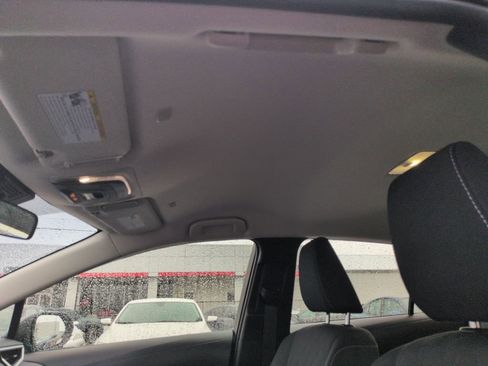 Used 2025 Toyota Corolla LE image 21