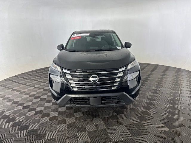 Certified 2024 Nissan Rogue S AWD/4WD image 2