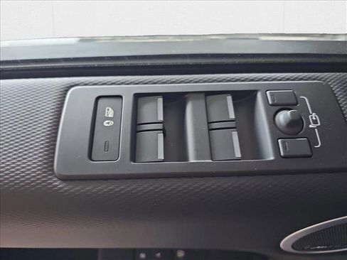 New 2025 Land Rover Discovery Dynamic SE AWD/4WD image 29