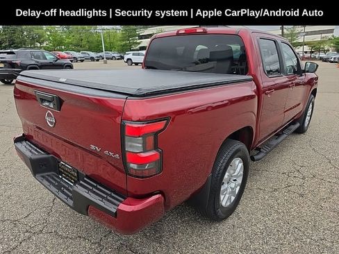 Used 2022 Nissan Frontier SV AWD/4WD image 3