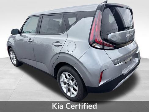 Used 2023 Kia Soul S FWD image 5