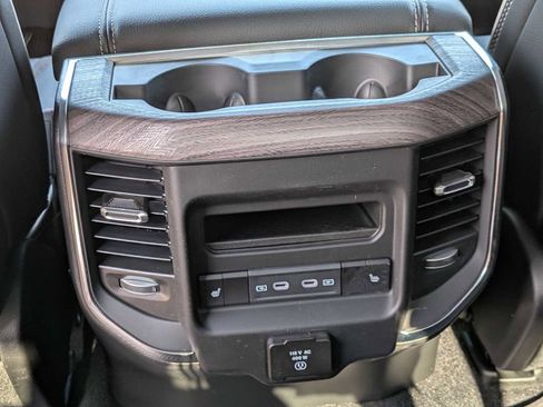 New 2026 RAM 1500 Laramie AWD/4WD image 13