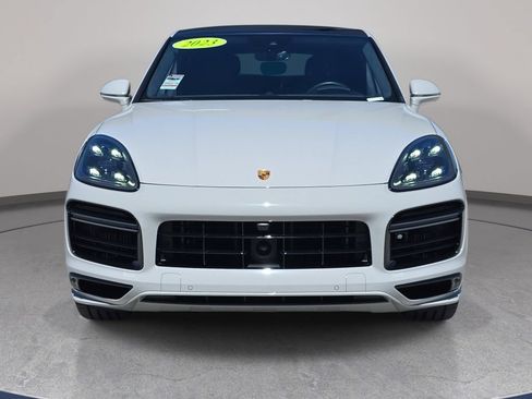 Used 2023 Porsche Cayenne Turbo AWD/4WD image 3