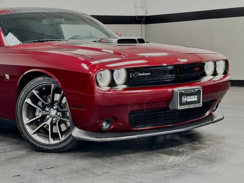 Used 2021 Dodge Challenger R/T Scat Pack w/ Shaker Package RWD image 3