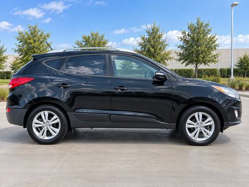 Used 2013 Hyundai Tucson GLS FWD image 4