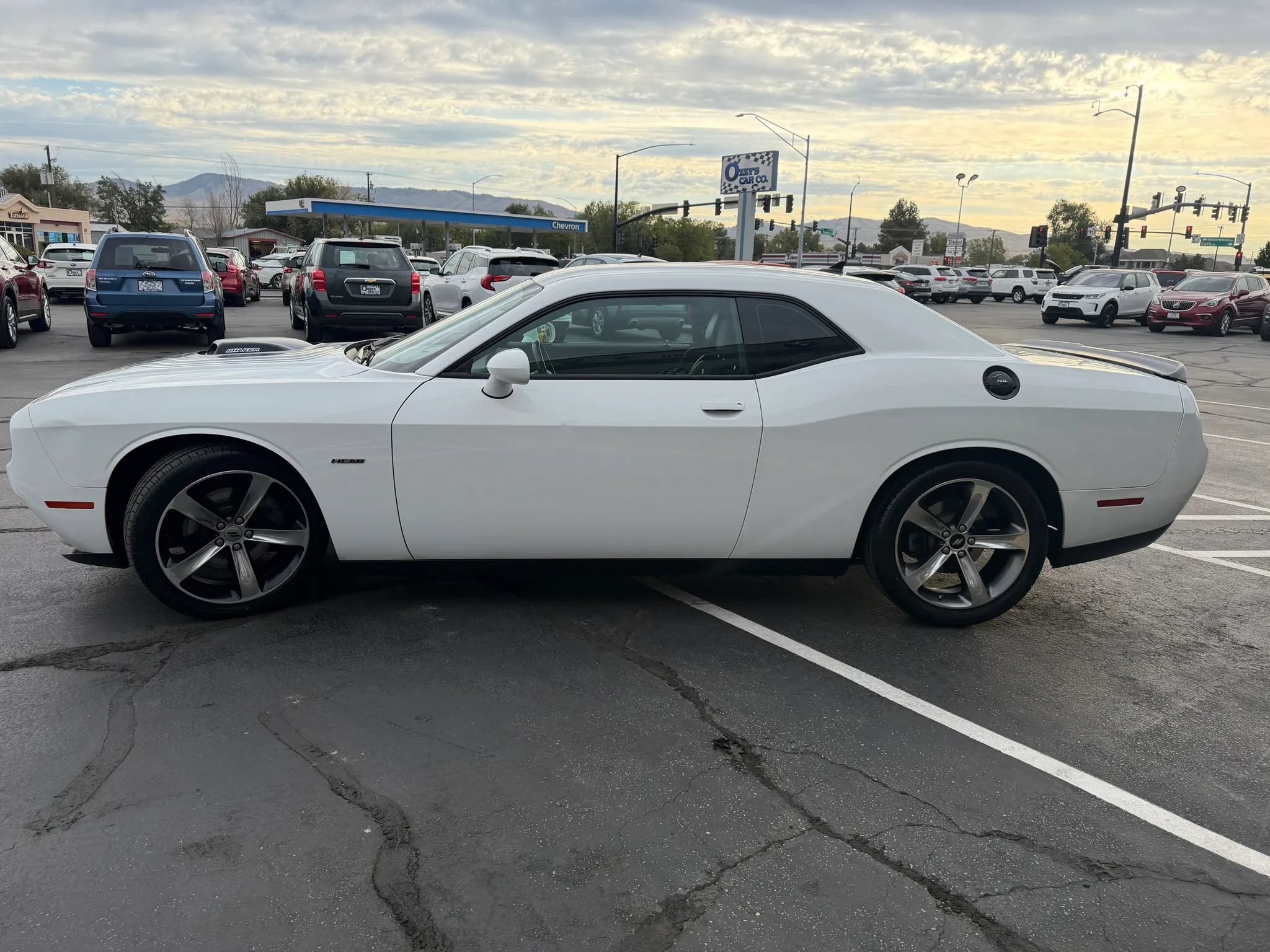 Used 2018 Dodge Challenger R/T Plus RWD image 5