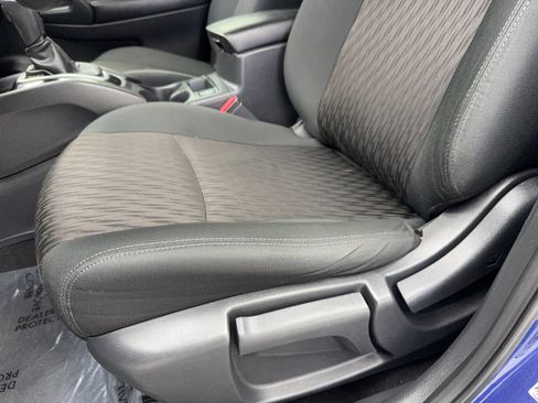 Used 2020 Nissan Rogue S w/ Special Edition Package FWD image 32