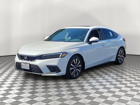 Certified 2024 Honda Civic EX-L image 3