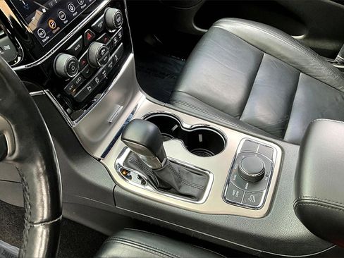 Used 2021 Jeep Grand Cherokee Limited image 18