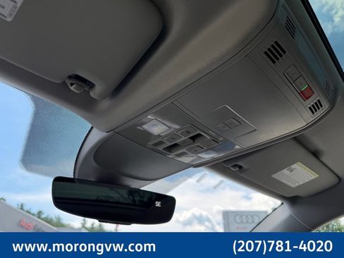 Used 2023 Volkswagen Taos SEL AWD/4WD image 38
