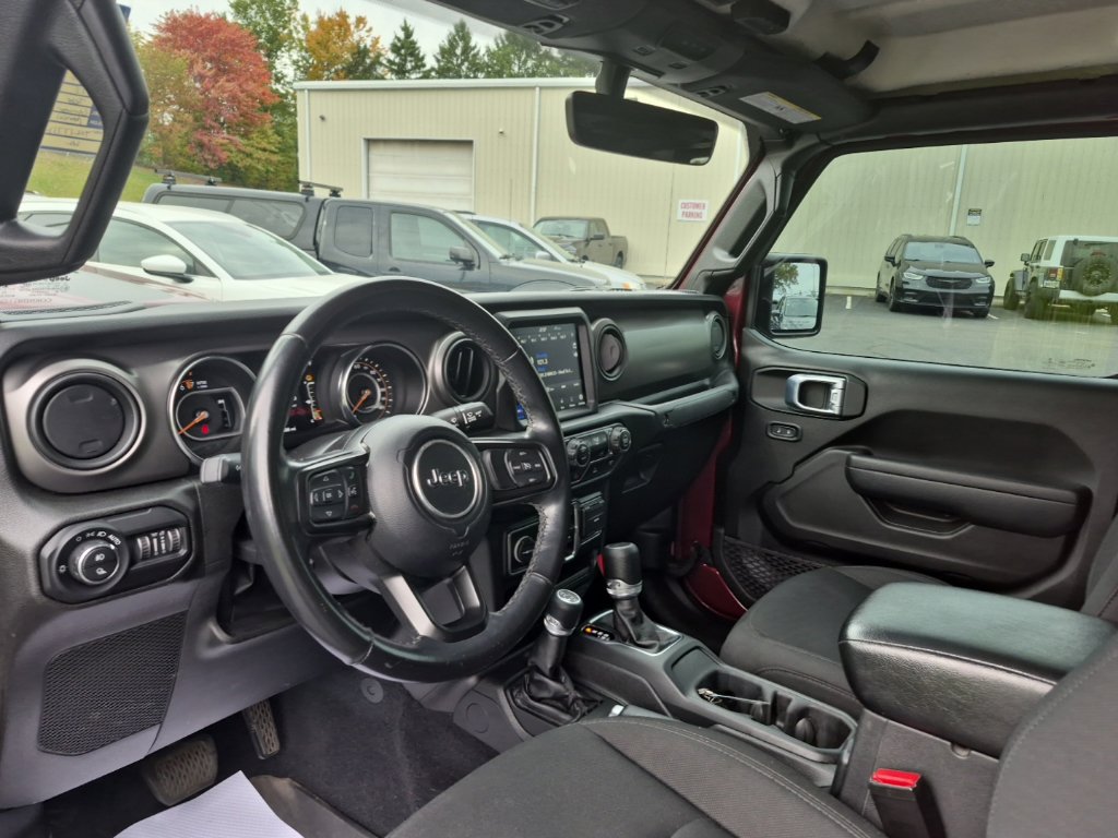 Used 2022 Jeep Gladiator Sport AWD/4WD image 5