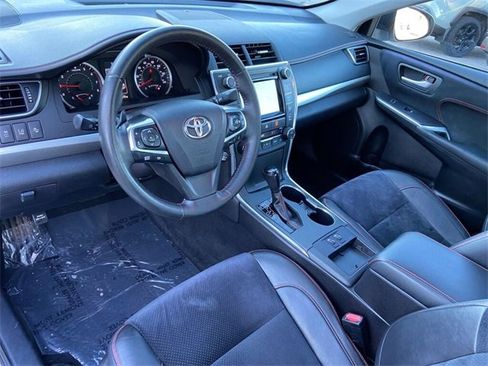 Used 2015 Toyota Camry XSE image 23