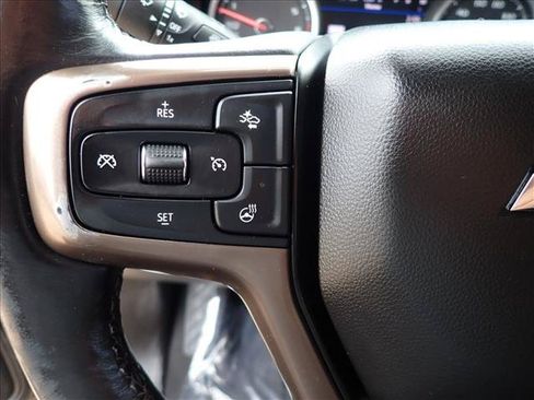 Used 2019 Chevrolet Silverado 1500 High Country w/ Technology Package AWD/4WD image 14