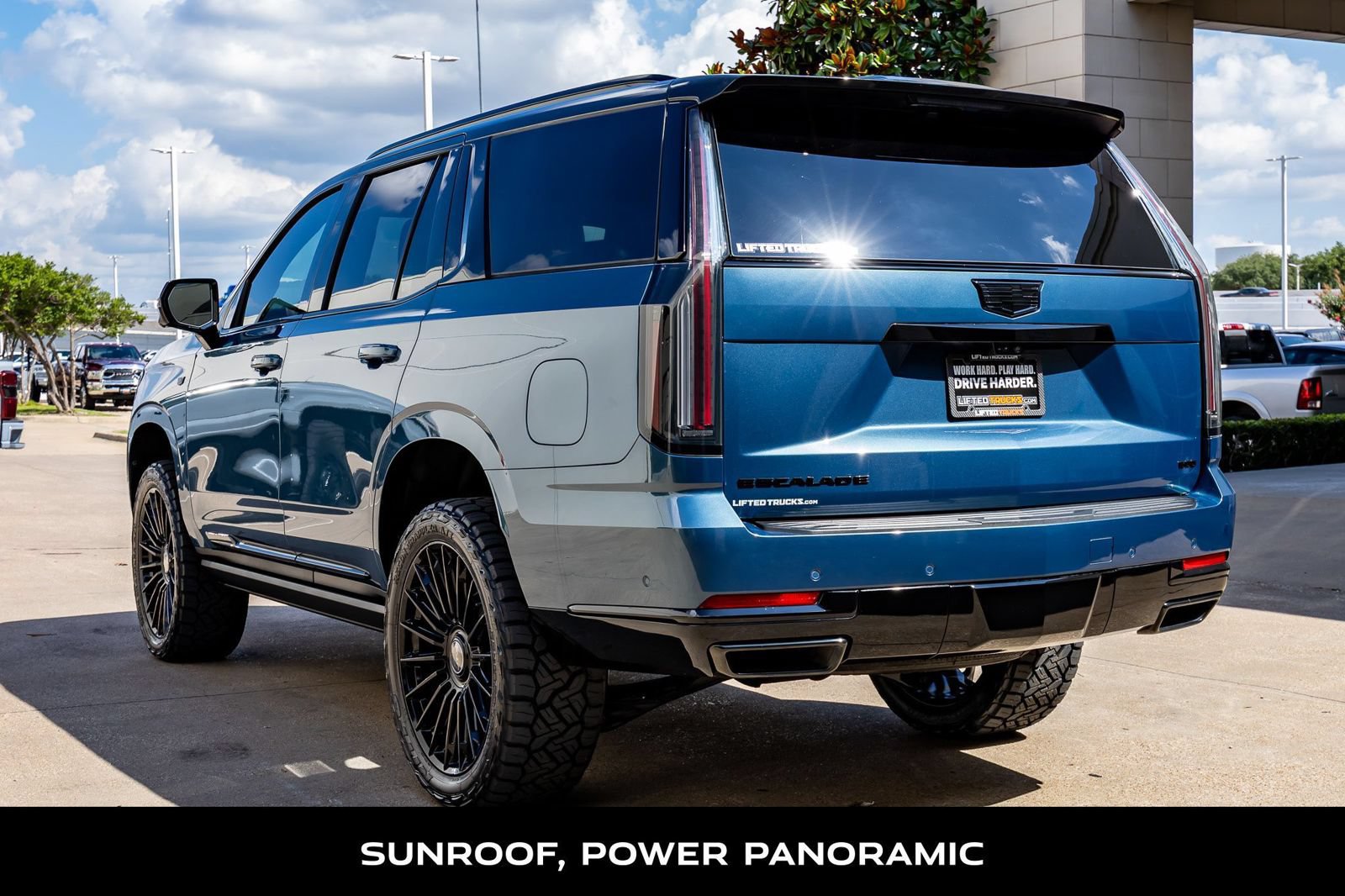 Used 2025 Cadillac Escalade Sport Platinum AWD/4WD image 7