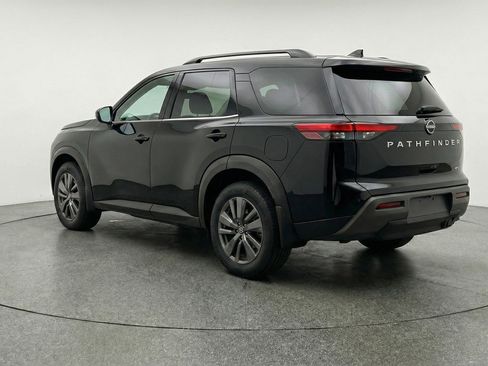 Used 2025 Nissan Pathfinder SV AWD/4WD image 6