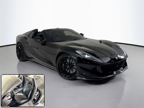 Used 2021 Ferrari 812 GTS RWD image 2