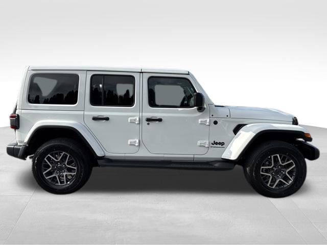New 2026 Jeep Wrangler Unlimited Sahara AWD/4WD image 8