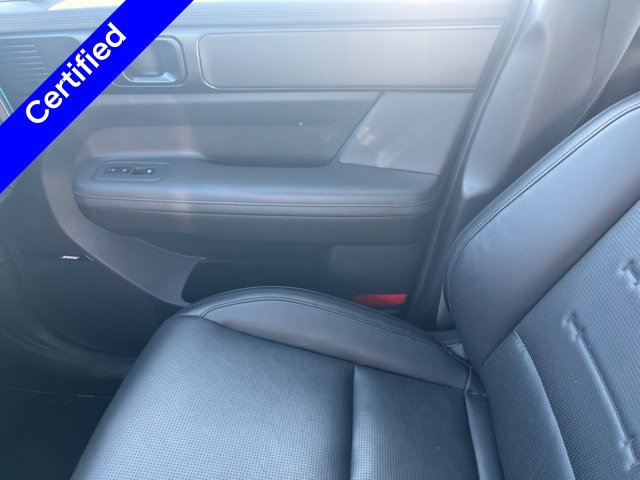 Used 2025 Hyundai Santa Fe Calligraphy AWD/4WD image 6