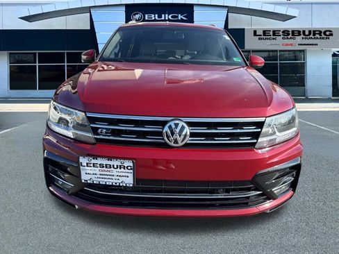Used 2018 Volkswagen Tiguan SEL image 2
