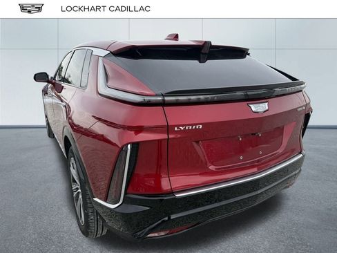 Certified 2024 Cadillac Lyriq Luxury w/ LPO, Floor Liner Package image 9