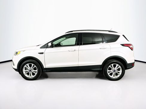 Used 2018 Ford Escape SE image 4