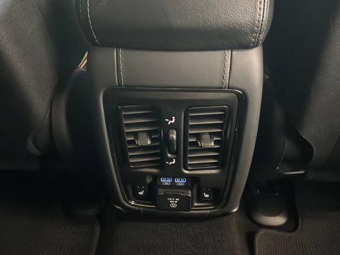 Used 2020 Jeep Grand Cherokee SRT AWD/4WD image 16