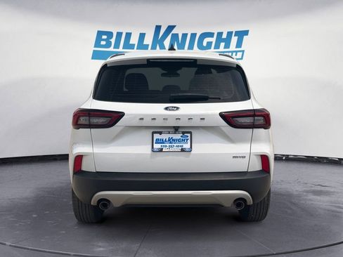 Used 2023 Ford Escape AWD image 4