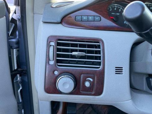 Used 2006 Buick Lucerne CX image 32