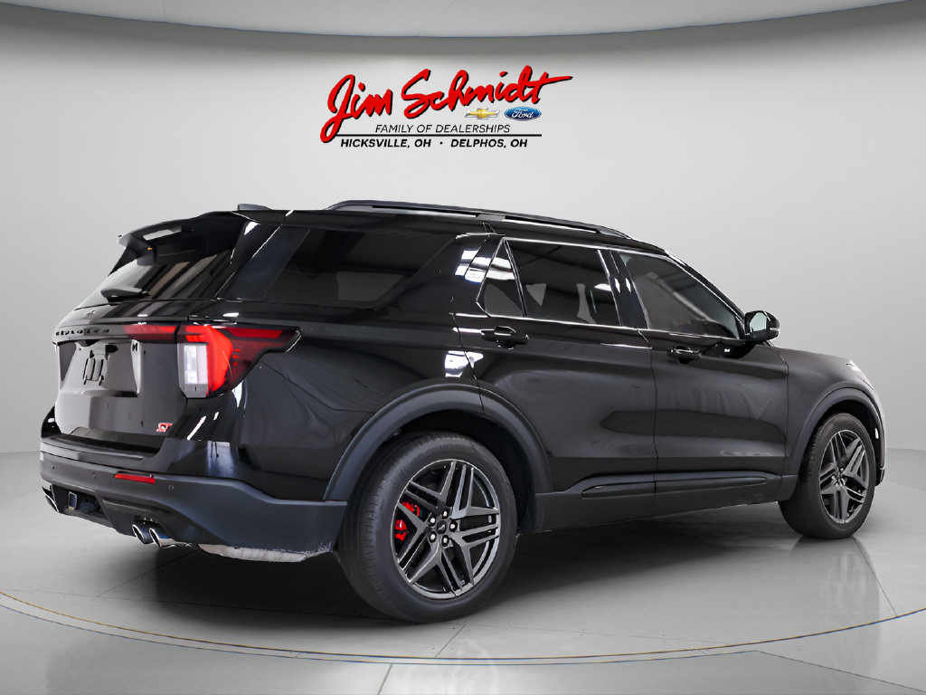 Used 2025 Ford Explorer ST AWD/4WD image 9