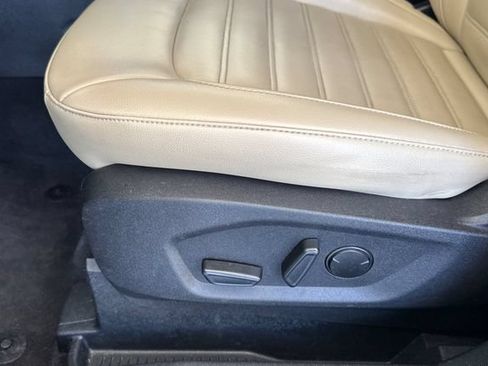 Used 2022 Ford Edge SEL AWD/4WD image 13