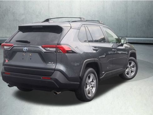 Certified 2023 Toyota RAV4 XLE w/ Convenience Package AWD/4WD image 15
