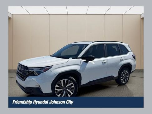 Used 2025 Subaru Forester Touring AWD/4WD image 1