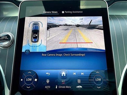 Used 2026 Mercedes-Benz GLC 300 image 23