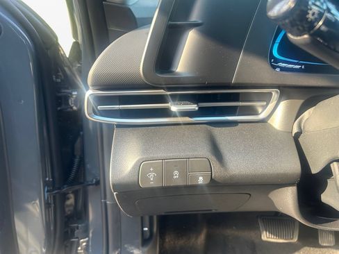 New 2026 Hyundai Elantra SE FWD image 19