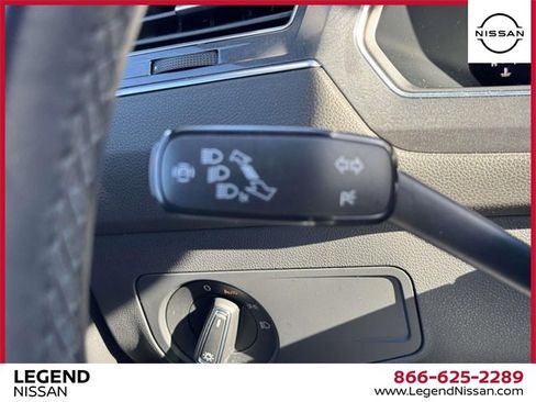 Used 2022 Volkswagen Tiguan SE R-Line image 19