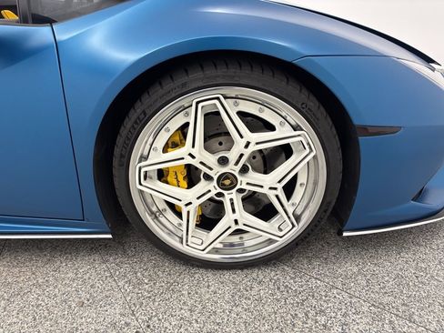 Used 2020 Lamborghini Huracan EVO image 58
