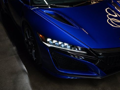 Used 2017 Acura NSX AWD/4WD image 12