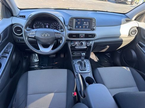 Used 2018 Hyundai Kona SEL image 6