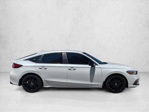 Used 2024 Honda Civic Sport image 4