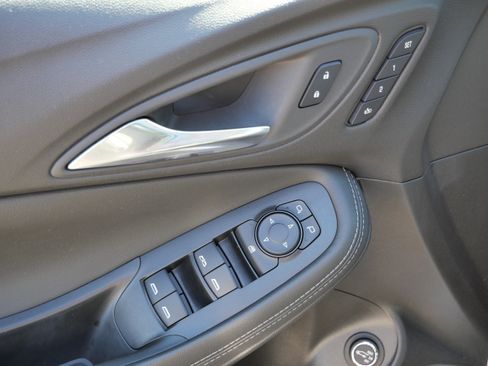 Used 2023 Buick Encore GX Essence w/ Experience Buick Package image 17