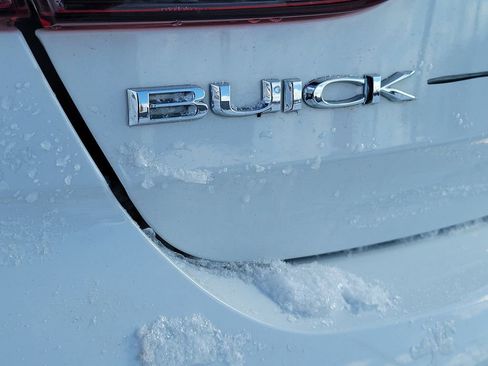 Used 2018 Buick Regal Preferred w/ Sights and Sounds Package image 7