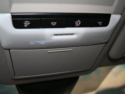 Used 2024 Nissan Sentra SV FWD image 38
